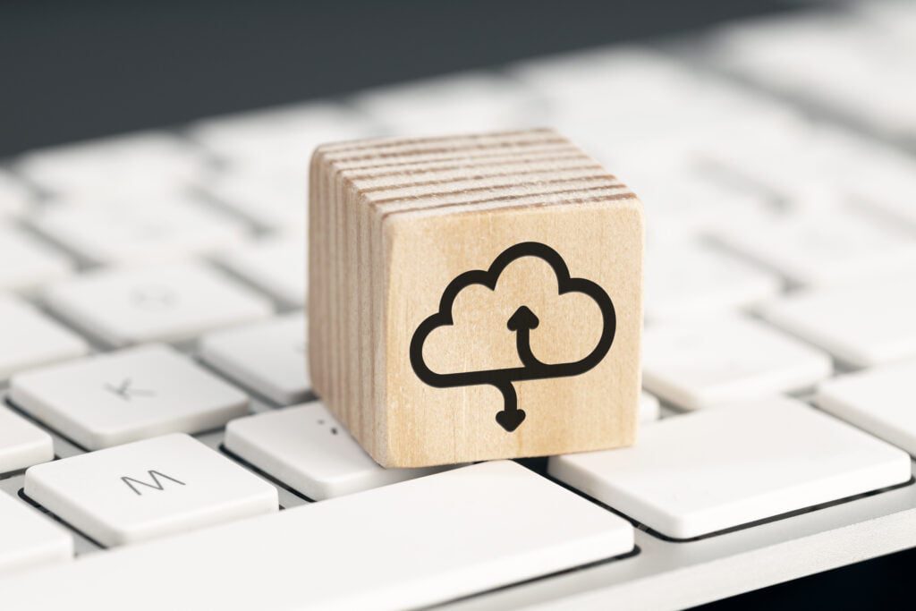 Cloud or On-Premise? Which Is The Right Choice For Your Business? 1 Cloud or On-Premise What's the Best Choice?